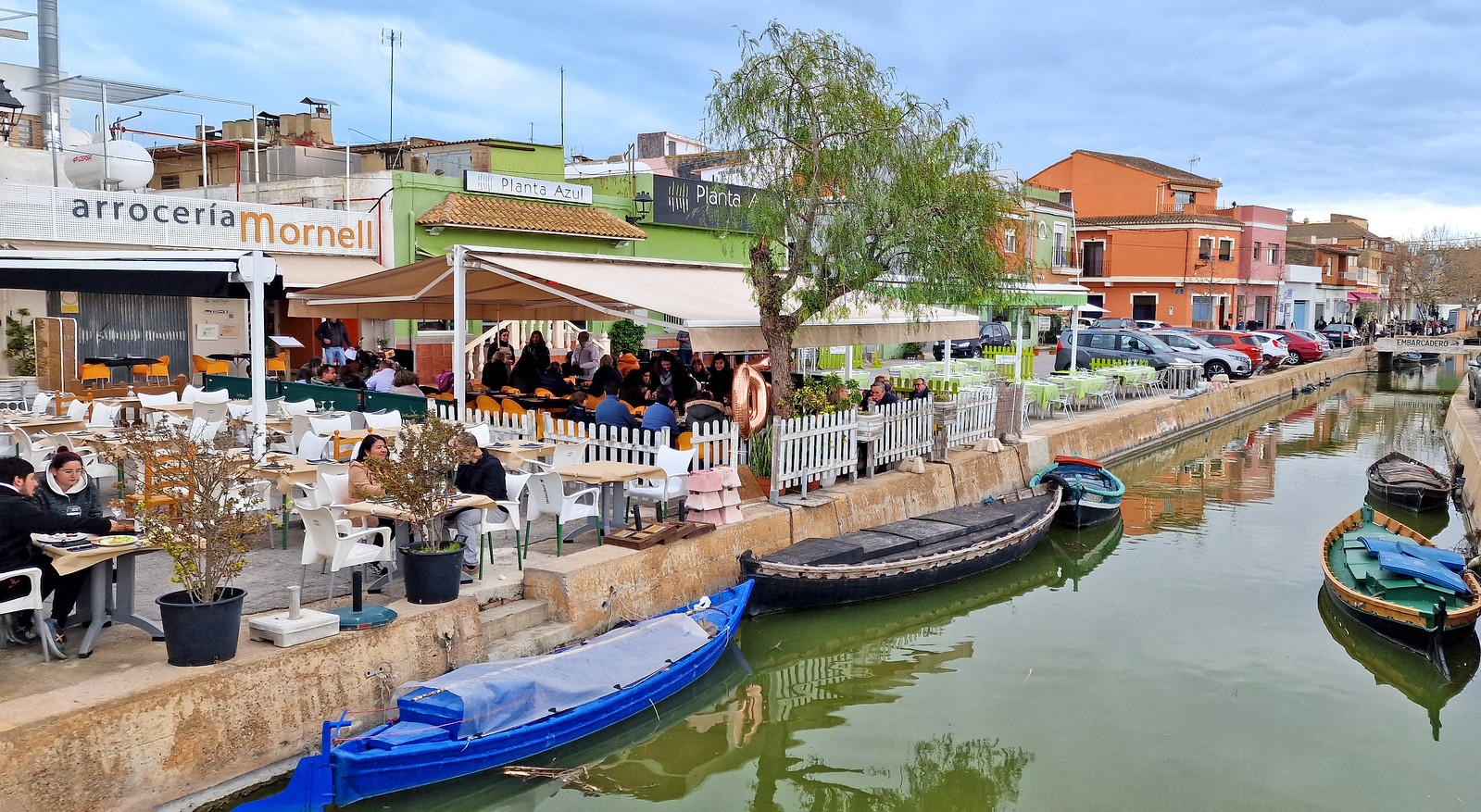 El Palmar y la Albufera: Un Paseo en Barca por el Origen de la Paella